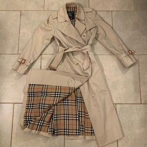 Burberrys Harrod’s trench coat 8L Nova check